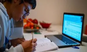 مدارس فیروزکوه شنبه غیرحضوری شد

