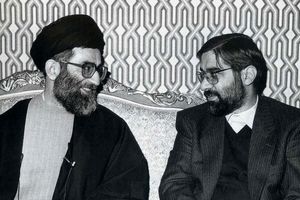 از ترور حجت الاسلام خامنه ای تا انتخاب میرحسین موسوی به سمت وزیر خارجه

