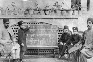 تصویر تماشایی از قدیمی‌ترین کتاب ریاضی ایران/ ویدئو