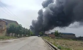 آتش‌سوزی در کارخانه روغن موتور مراغه/ ویدئو