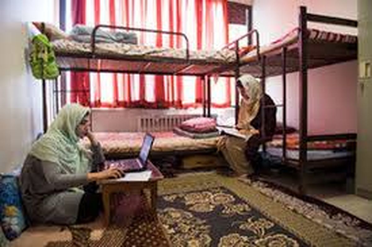 توضیح وزیر علوم درباره عدم ارائه خوابگاه به دانشجویان