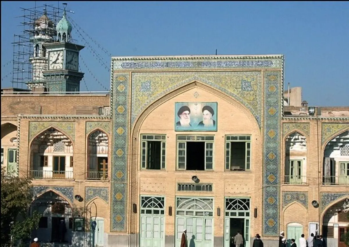 برخی، موسس حوزه علمیه قم را معتقد به جدایی دین از سیاست می دانند/ روزنامه جمهوری اسلامی انتقاد کرد