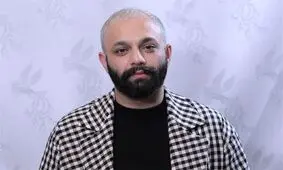سفر در زمان؛ تیپ و چهرۀ زنانه «صابر ابر» روی صحنۀ «ننه دلاور»؛ 13 سال قبل