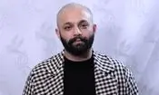 سفر در زمان؛ تیپ و چهرۀ زنانه «صابر ابر» روی صحنۀ «ننه دلاور»؛ 13 سال قبل