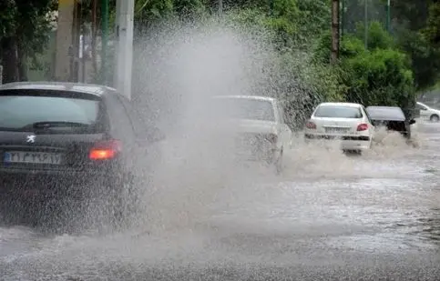 خیابان‌های شاهرودِ سمنان تبدیل به رودخانه شد