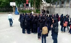دستورالعمل جدید به مدارس در مواجهه با مسمومیت: پخش شیرینی، صحبت با رسانه‌ها و خروج از مدرسه ممنوع!