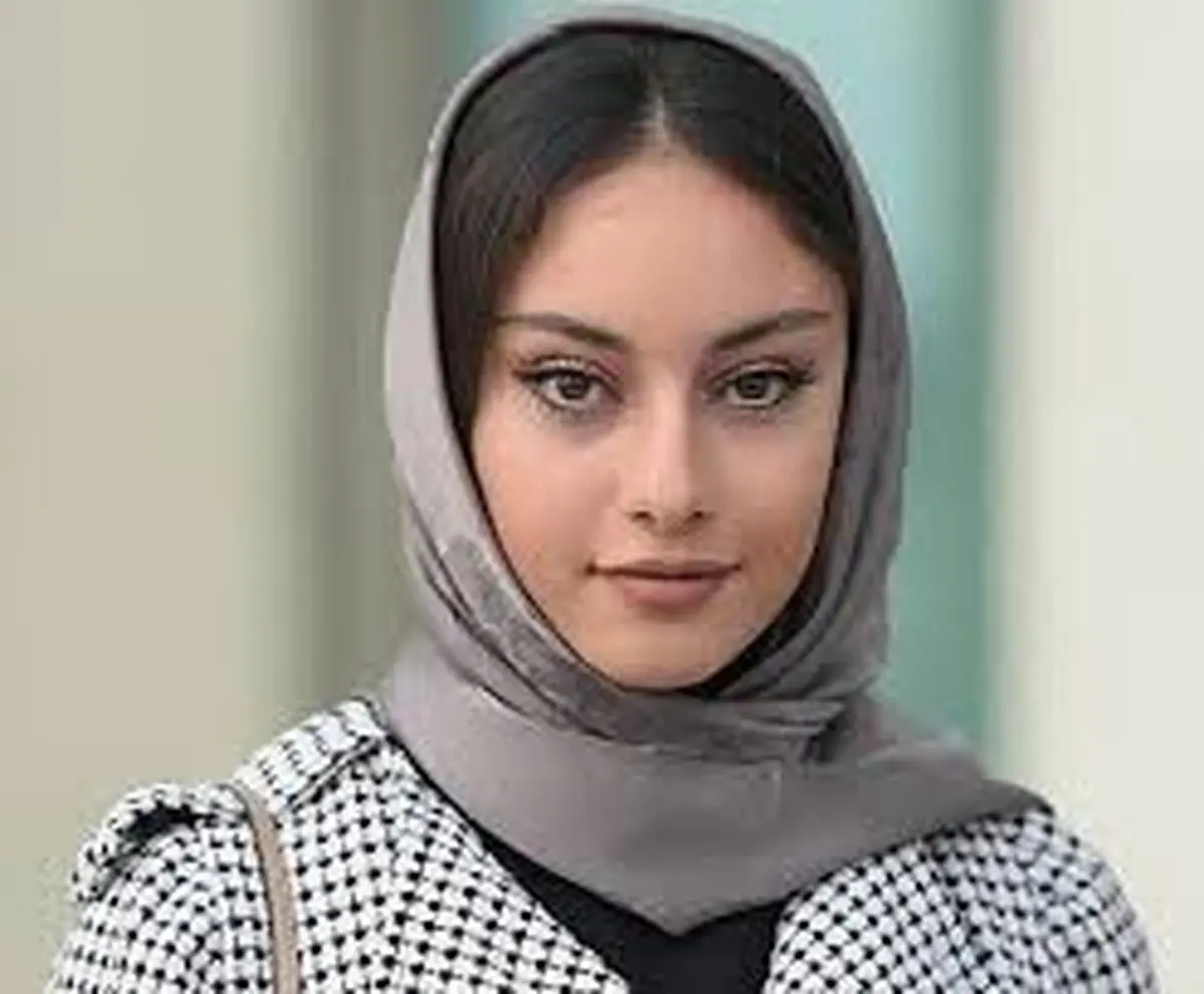 شباهت بسیار زیاد ترلان پروانه به مادرش