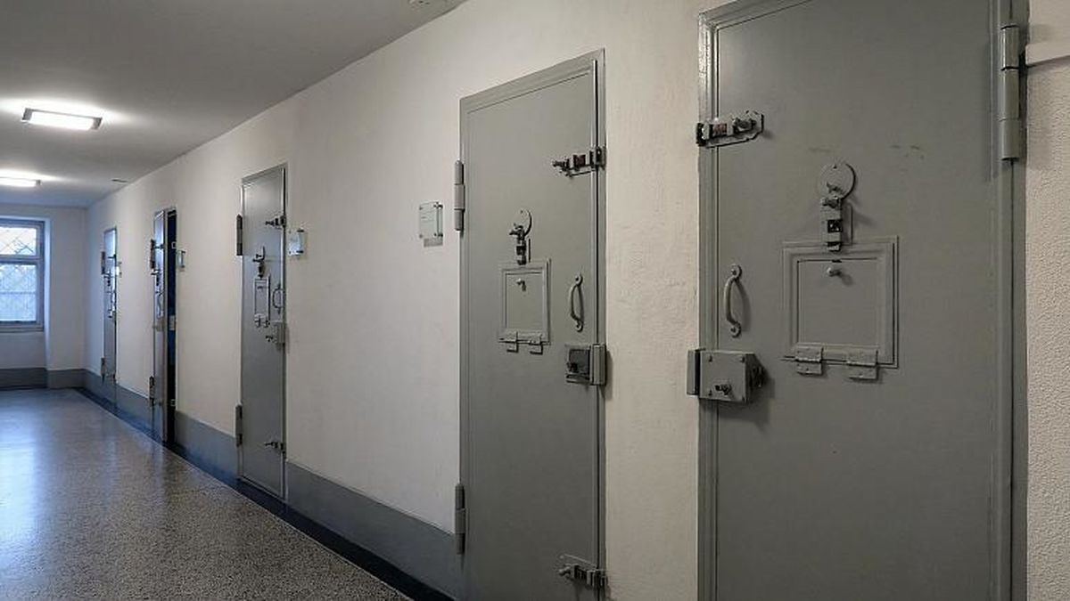 یک زندان در زوریخ سوئیس برای جذب زندانی فراخوان داد
