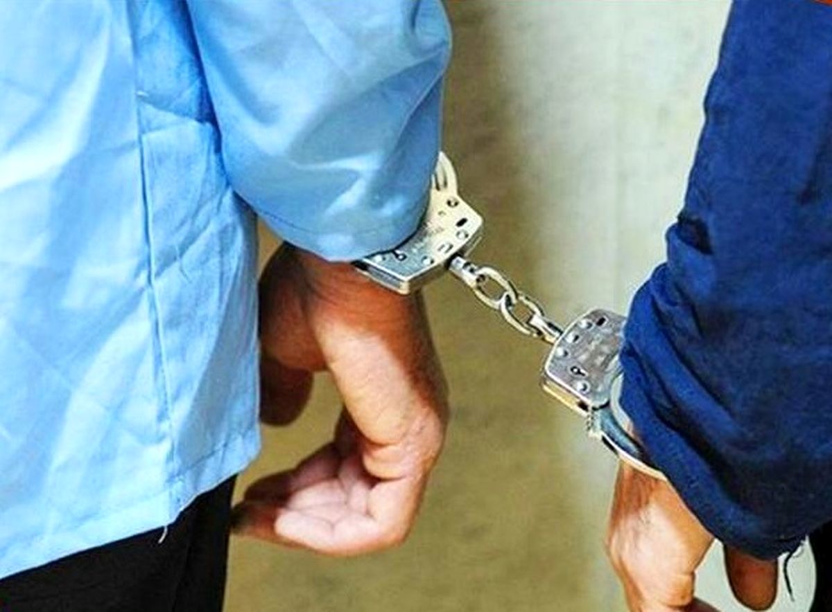 رهگذران 2 سارق مسلح را خلع سلاح و دستگیر کردند
