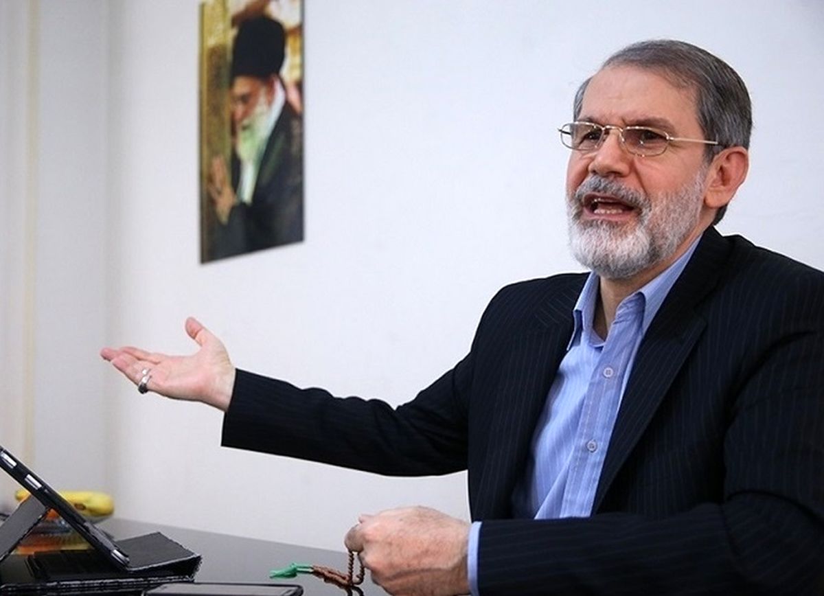دبیرکل جبهه پایداری: ما مأمور شده‌ایم از طرف خداوند که در برابر باطل بایستیم/ افرادی که به دنبال تغییر پارادایم در ایران هستند، در حق مردم خیانت می کنند/ تحریم از مسیر مذاکره لغو نمی شود/ هیچکس نتوانسته یک مورد اثبات کند که جبهه پایداری اشتباه کرده باشد