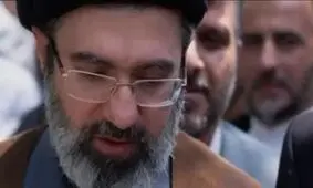  صحبت های منتشر نشده رهبر انقلاب درباره رهبر شهید/ ویدئو