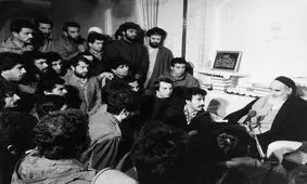 حال و هوای داخل هواپیمای حامل امام خمینی در مسیر بازگشت به ایران؛ سید احمد خمینی و قطب زاده چه گفتند؟