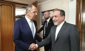 لاوروف و عراقچی درباره برنامه هسته‌ای ایران گفتگو می‌کنند

