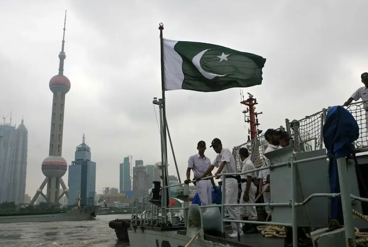 وزیر خارجه پاکستان: ایران با رد شدن ۲۰ کشتی دیگر با پرچم پاکستان موافقت کرد