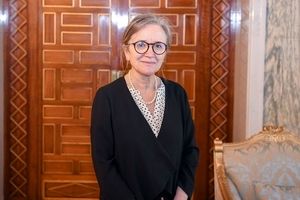 نخستین نخست‌وزیر زن تاریخ تونس، برکنار شد

