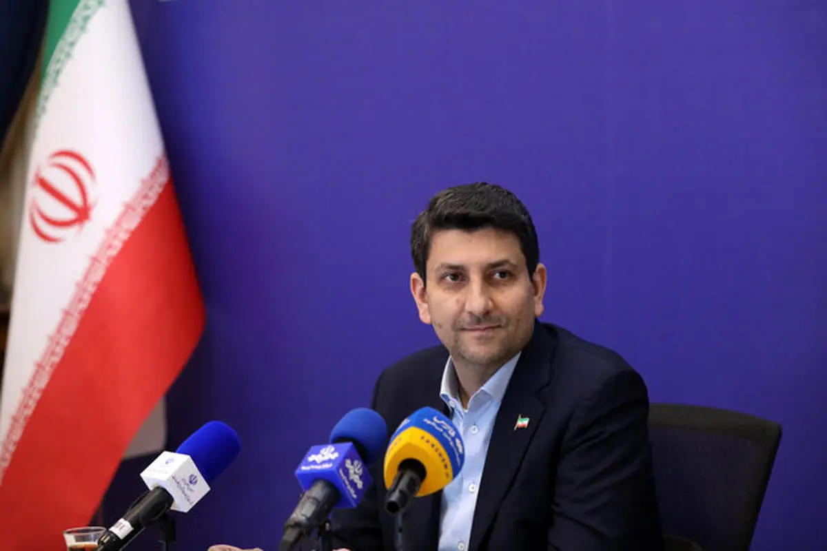 دسترسی عمومی به اینترنت حق مردم است/ اینترنت طبقاتی موضوعیتی ندارد