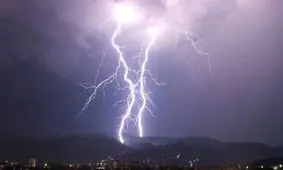 جان باختن مرد ۵۷ ساله شفتی بر اثر برخورد صاعقه