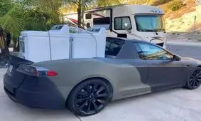 ساخت وانت تسلا مدل اس به سبک پراید/ عکس 