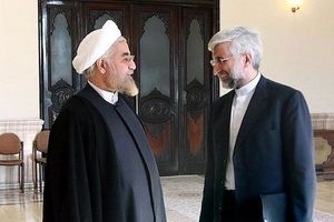 مردم خیلی وقت است از روحانی و جلیلی خسته شده‌اند/ اقوام جلیلی روی صدا و سیما چنبره زده‌اند!