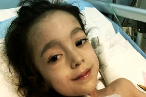 هواپیمای ارتش این دختر بچه را از مرگ نجات داد / زهرا کوچولو کیست؟ + عکس