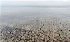 دریاچه ارومیه به حال خود رها شده است/ عدم اختصاص بودجه برای احیای دریاچه ارومیه