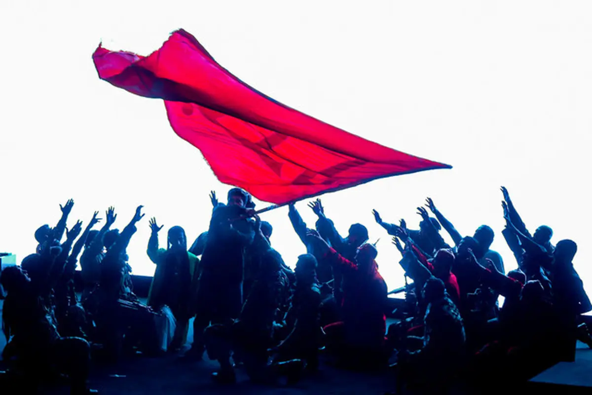 تشییع پیکرهای پنج شهید مدافع حرم در قم