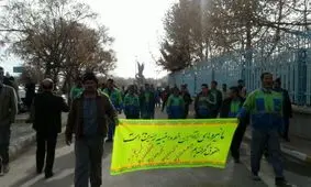 عکس/ تجمع اعتراضی کارکنان خط و ابنیه راه آهن تراورس