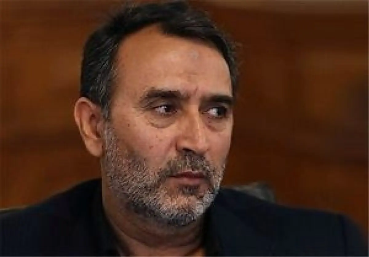 پیشنهاد نمایندگان مجلس برای افزایش نیافتن حقوق مدیران/ مجلس زیر بار افزایش قیمت بنزین نمی‌رود