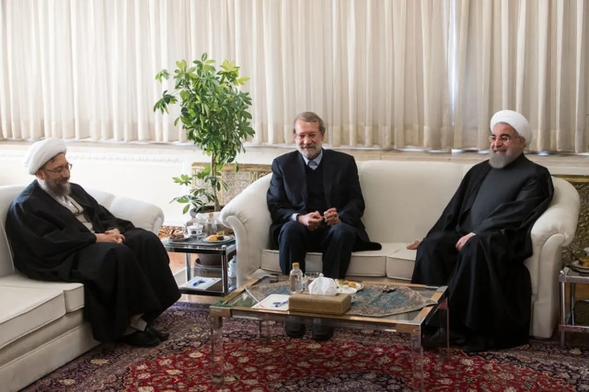 اولویت مذاکرات روسای سه قوه چیست؟/آلودگی هوا یا زلزله