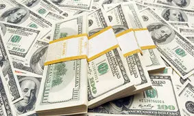 چرا دلار در آبان ماه گران شد؟