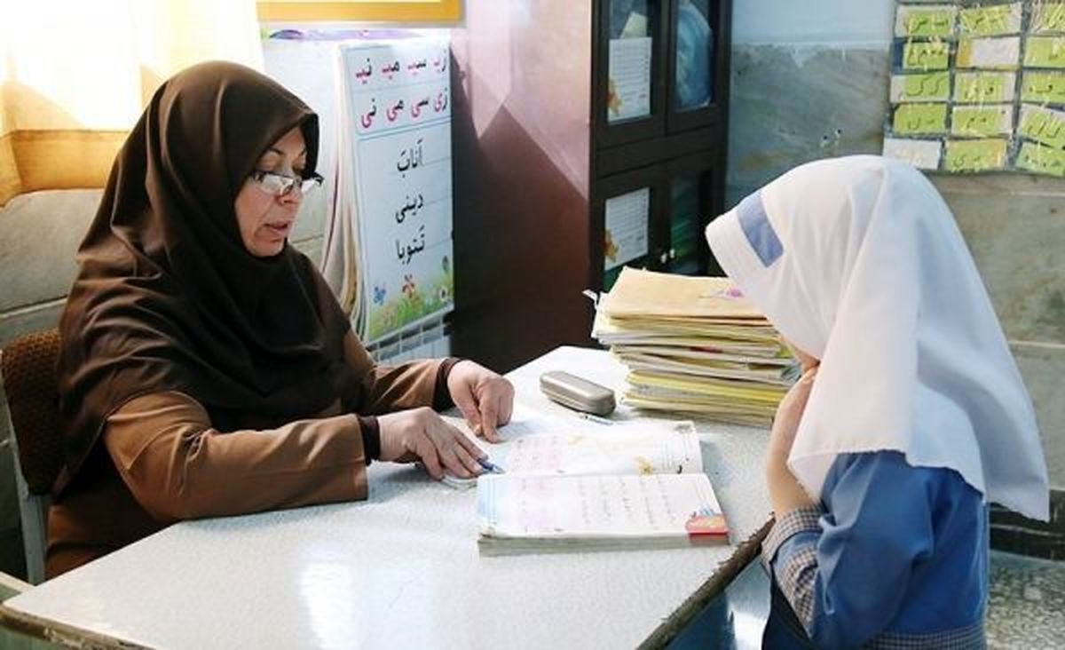 وضعیت پرداخت پاداش پایان خدمت و رتبهبندی معلمان در بودجه ۹۷