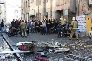 تصاویری از انفجار دیگ بخار در خیابان ولیعصر