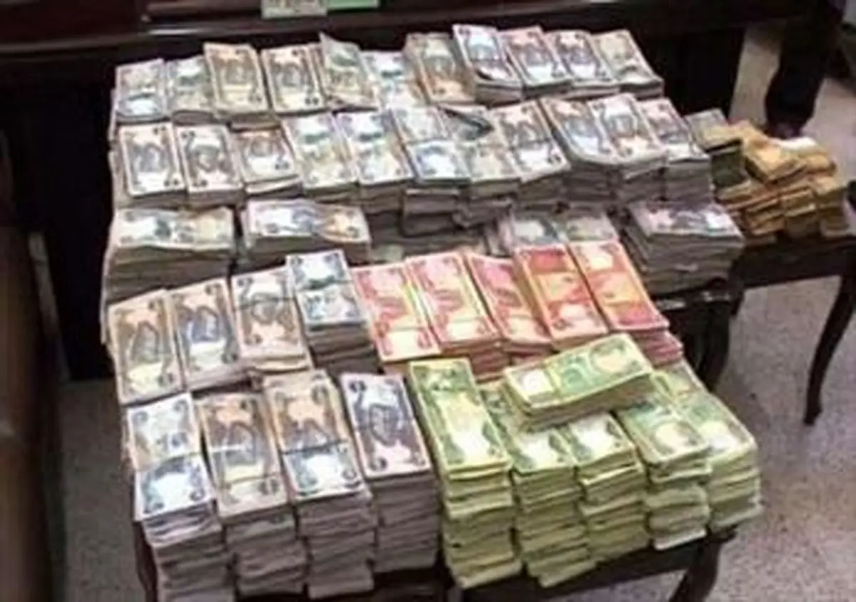 کشف ۹ میلیارد ریال ارز قاچاق توسط پلیس فرودگاه حضرت امام (ره)