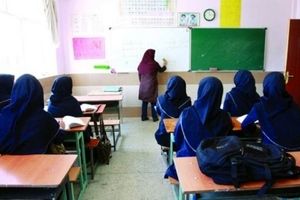 ممنوعیت نقل و انتقال معلمان جدید تا ۱۰ سال