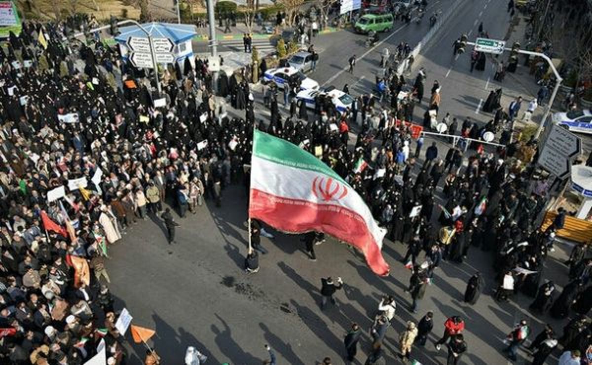 گزارش تصویری/ راهپیمایی مردم تهران در محکومیت اغتشاشات اخیر در کشور
