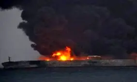 احتمال دارد خدمه نفتکش ایرانی با قایق نجات از محل دور شده باشند