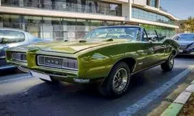 عکس/ عتیقه گرانقیمت آمریکایی در تهران