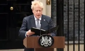 جانسون با استعفا موافقت کرد