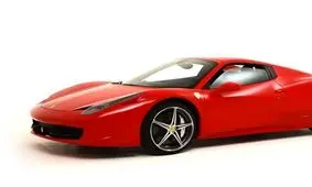 ورود فِراری به باغچه یک خانه در انگلیس + تصاویر