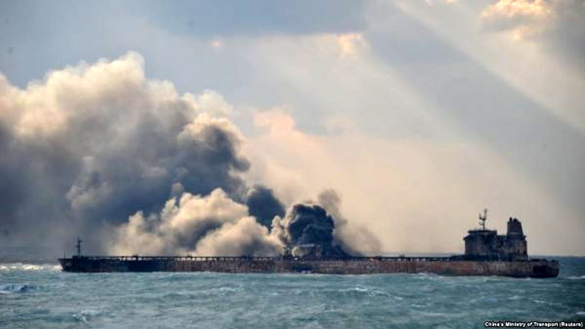 انفجار در نفت‌کش ایرانی در دریای چین
