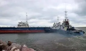 برخورد بزرگ‌ترین ناو جنگی ایران در دریای کاسپین با موج شکن انزلی