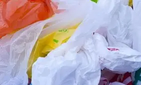 مالیات استفاده از کیسه پلاستیکی در انگلیس فراگیر می‌شود
