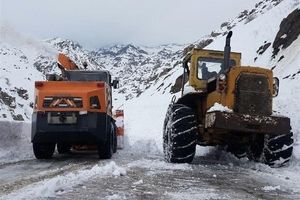 محور شمشک به دیزین پس از یک هفته تلاش شبانه‌روزی بازگشایی شد