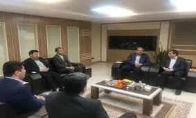 نشست صمیمانه مدیرعامل بیمه "ما" و مدیر امور شعب بانک ملت استان اصفهان