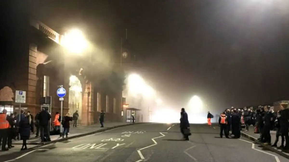 آتش‌سوزی مهیب در ایستگاه راه‌آهن ناتینگهام