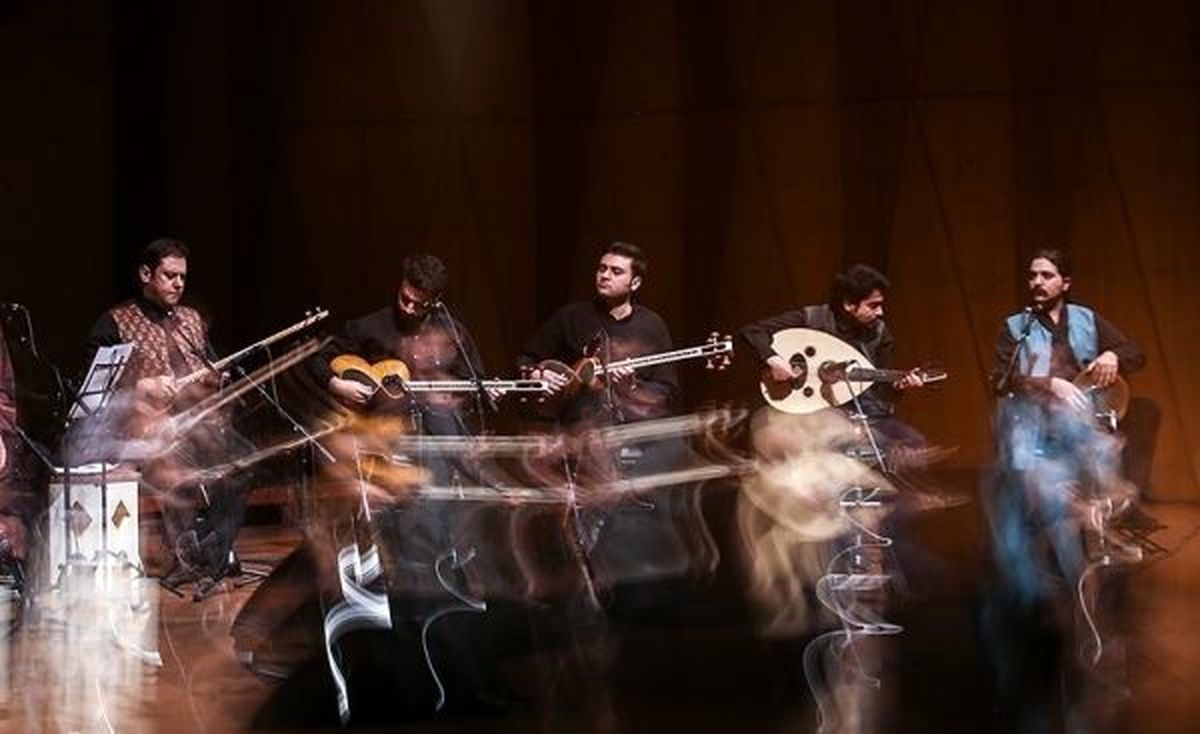 دومین روز جشنواره موسیقی فجر در یک ویدئوی کوتاه/ گزیده‌ای از اجرای امید حاجیلی و مهدی یراحی