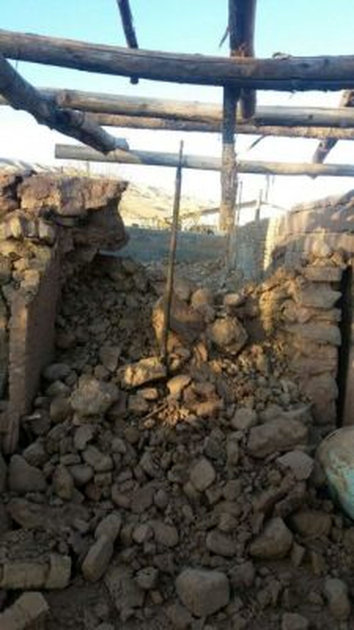 زلزله کمر به تخریب بناهای تاریخی کرمان بسته!