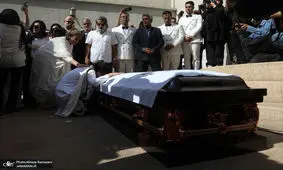 دلنوشته بهرام بیضایی برای درگذشت ناصر تقوایی/ در چند دهه‌ گذشته هیچ‌کس از اهل فرهنگ صاحبِ مرگ‌ خود نبود/ هنرِ کارگردانیِ ناصر تقوایی بود که موفّق‌ شد تنِ تمامِ خود و مهارِ آیین‌های مرگِ خود را به اختیارِ خود درآورَد