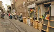 سفر در زمان؛ رهگذران در یکی از خیابان‌های اصفهان؛ 130 سال قبل