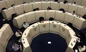 نحوه فعالیت بازار سرمایه و بانکها در تعطیلی ۳ روزه مراسم تشییع رهبر شهید انقلاب در تهران 

